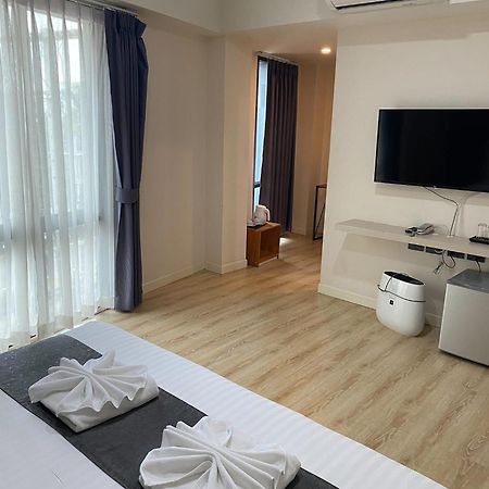 Tisa Hotel Udonthani Exteriör bild