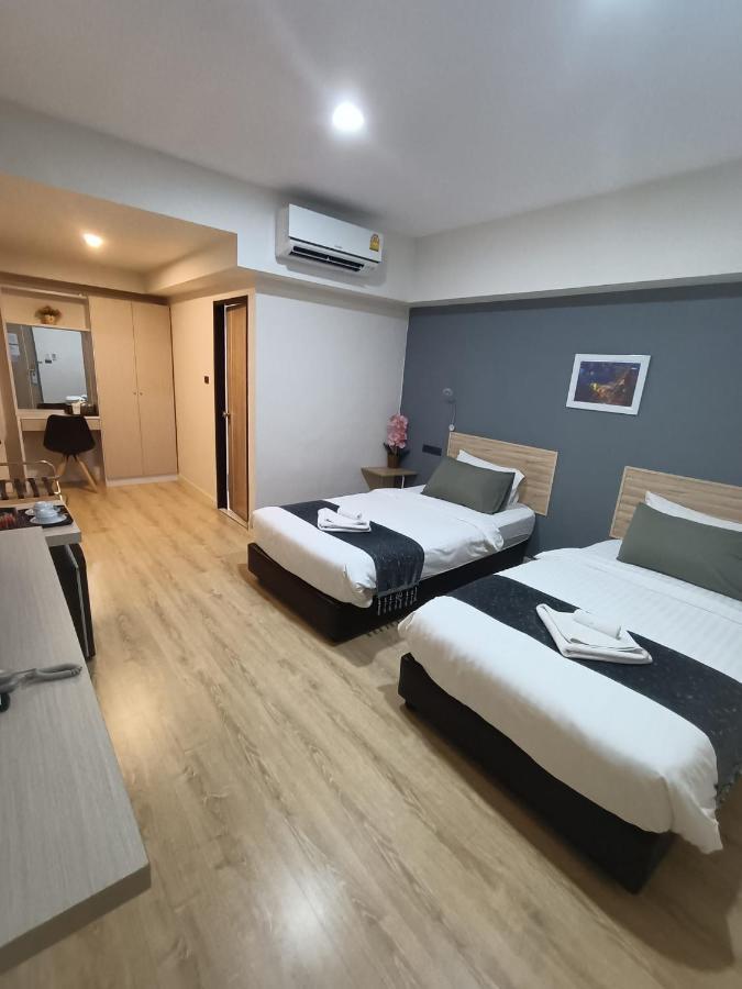 Tisa Hotel Udonthani Exteriör bild