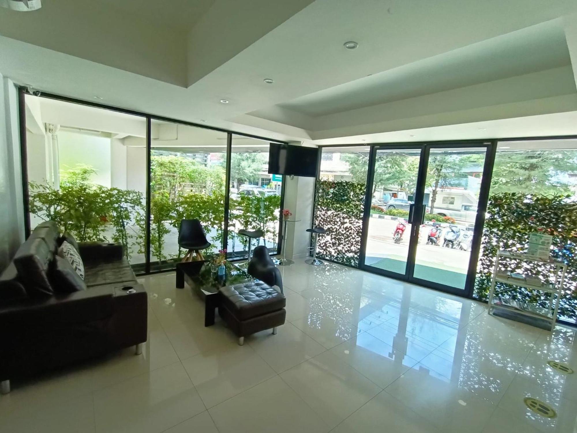 Tisa Hotel Udonthani Exteriör bild