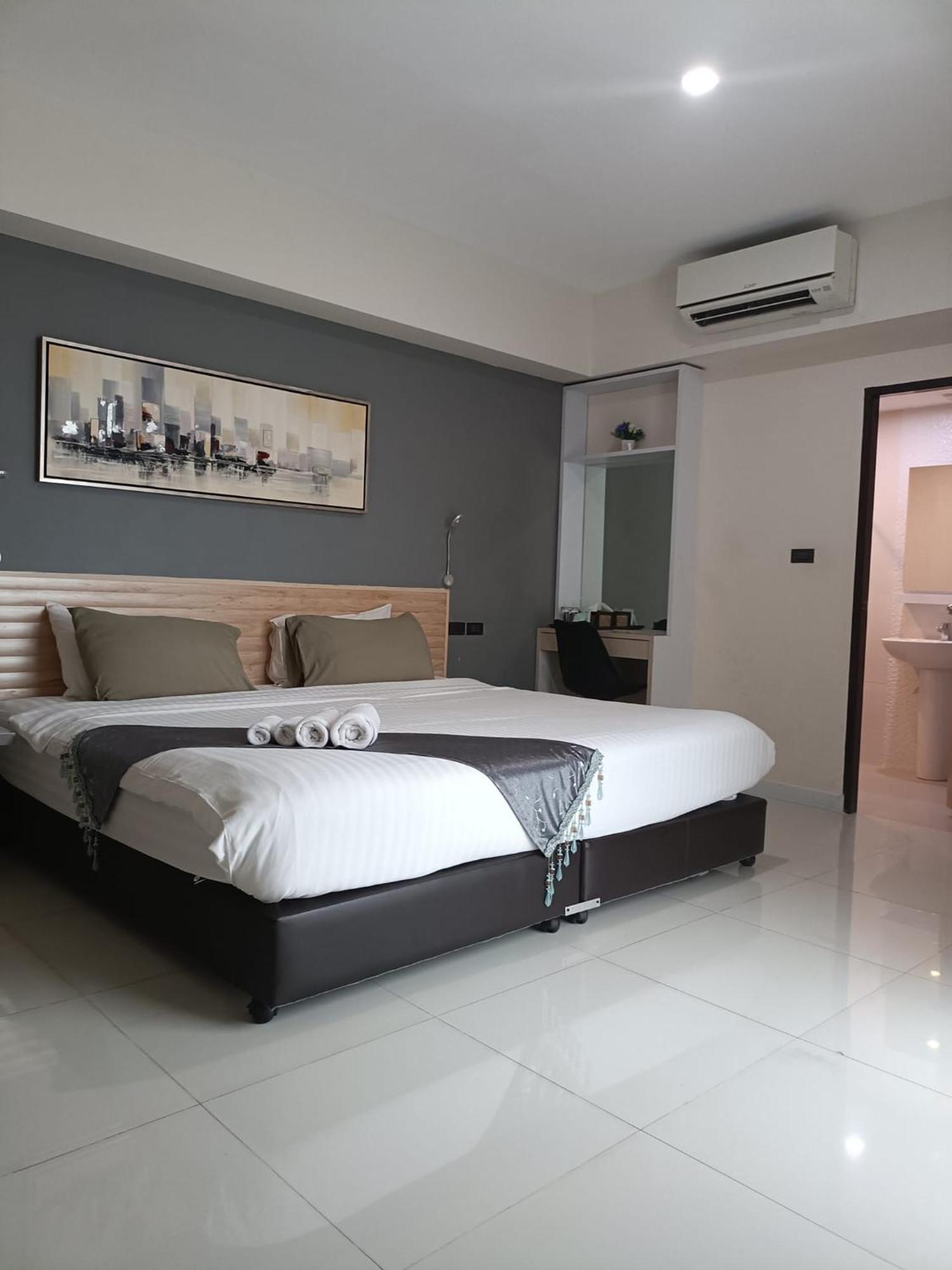 Tisa Hotel Udonthani Exteriör bild