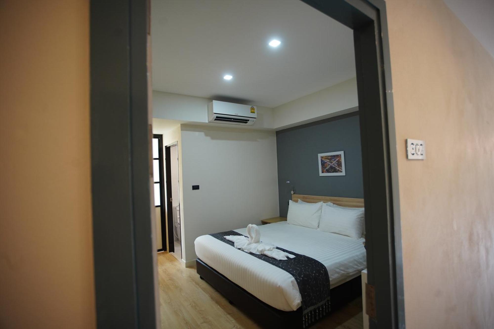 Tisa Hotel Udonthani Exteriör bild