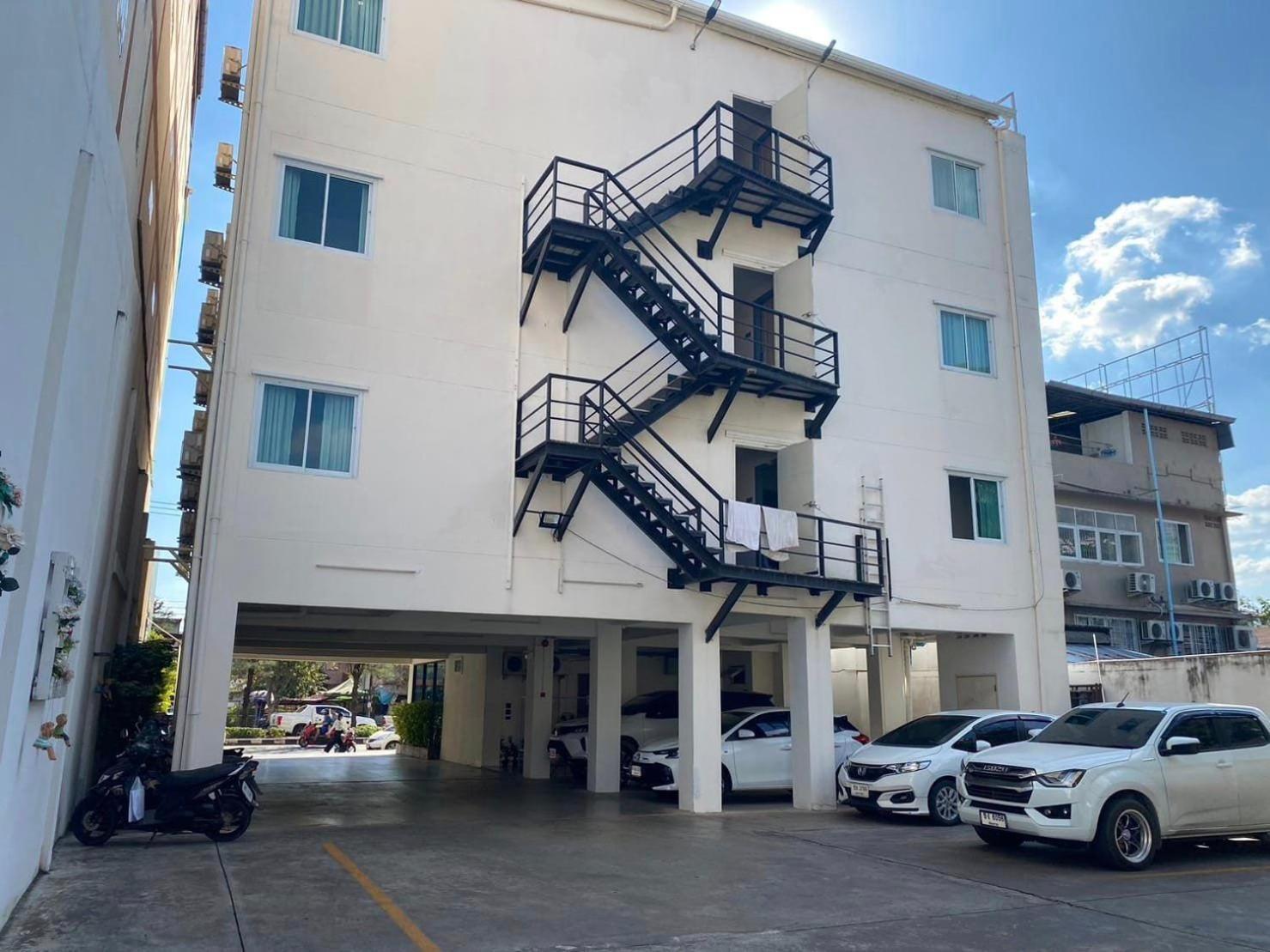 Tisa Hotel Udonthani Exteriör bild