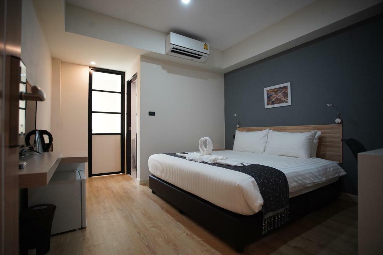 Tisa Hotel Udonthani Exteriör bild